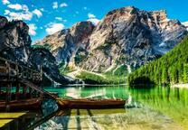 Озеро в Доломитовых Альпах