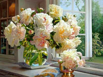 Ваза с букетом белых пионов у окна